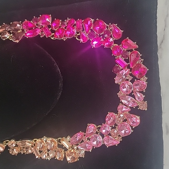 WHBM Pink necklace - Picture 2 of 5